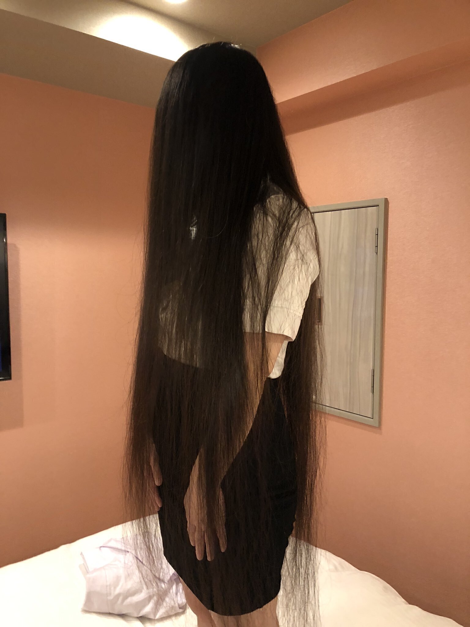 裸に髪の毛だけ纏う❣️ (3/3)