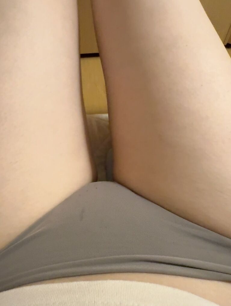 今日から毎日クリ我慢膣オナニーします、のご報告です (1/3)