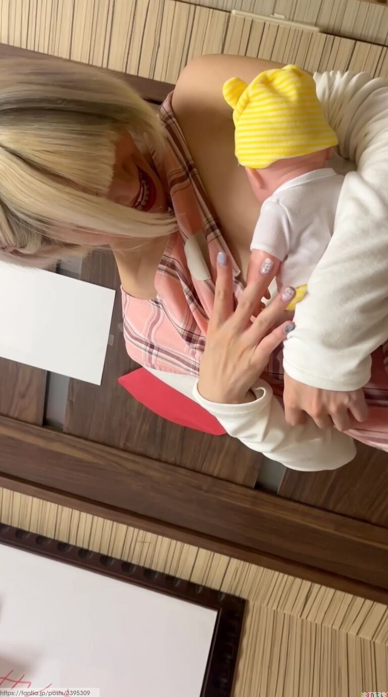 今日も全力吸引!🍼 (1/3)