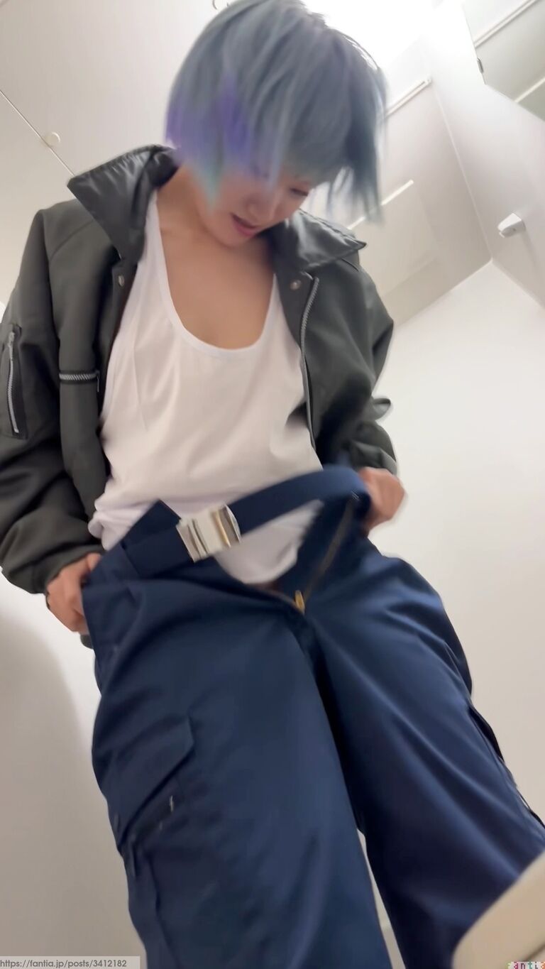 ガチでやばいww お〇〇〇寸前なんだけど🤣💦 (1/3)