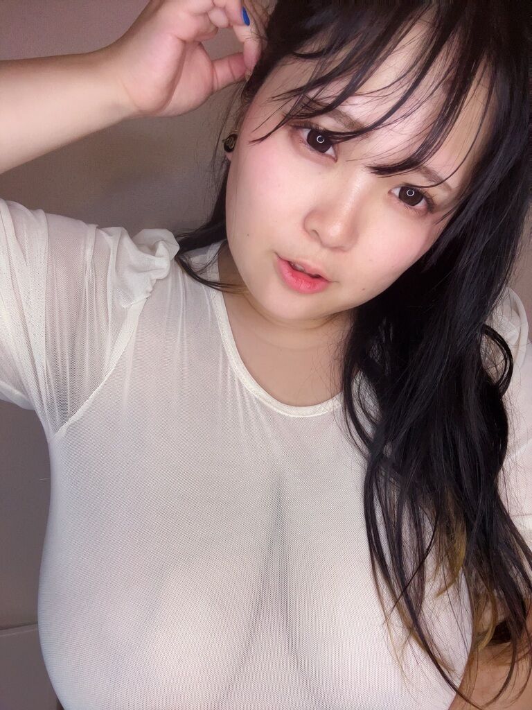 白Tシャツ
