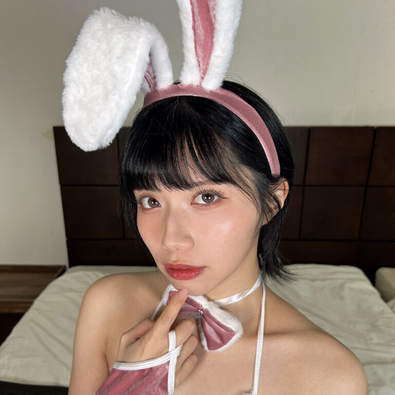 【プラン限定動画🌻】ピンクバニー オフショット動画 (1/3)