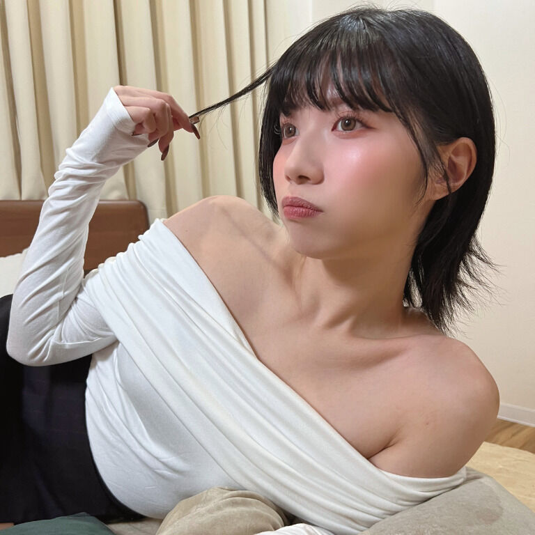 【プラン限定動画🌻】私服オフショット動画 (1/3)