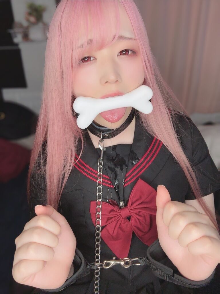 【動画】黒セーラー服×拘束×口枷で気持ちよくなっちゃう男の娘