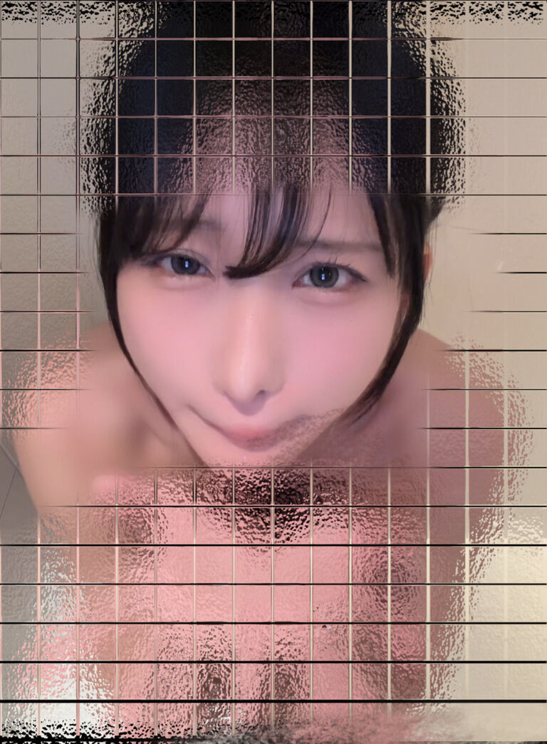 【動画】おまたくっきり♡よだれまみれ