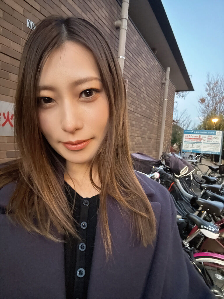 謝罪のエロ、最近上げられてなくてごめんね (1/3)