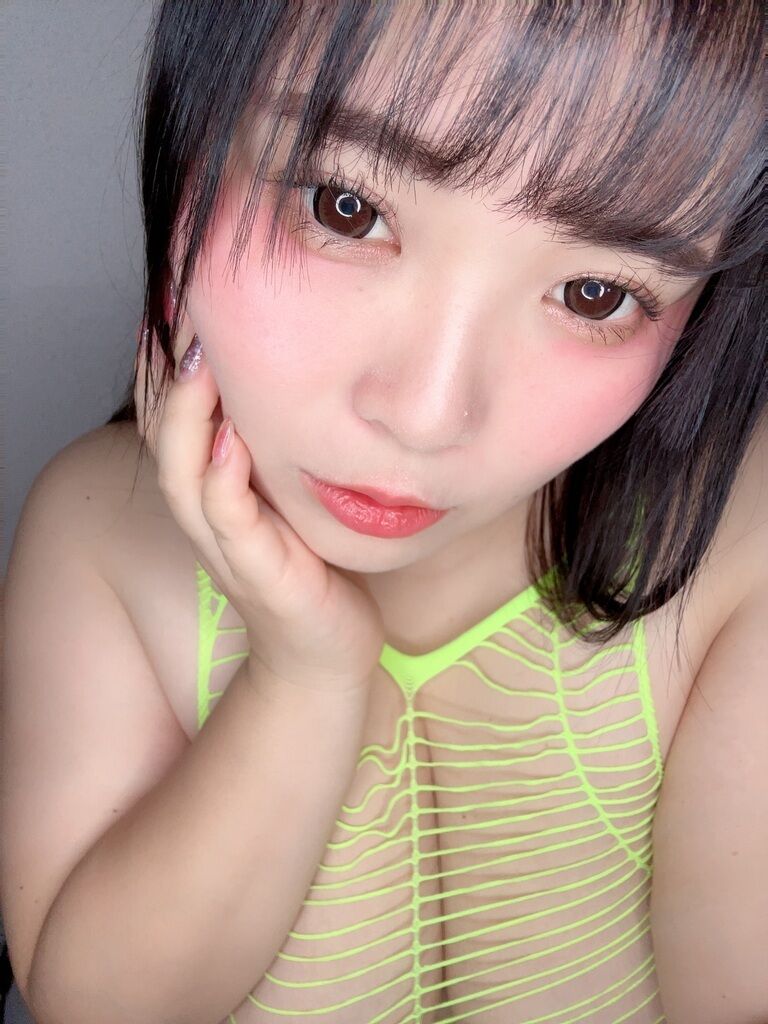 👽💚 (1/3)