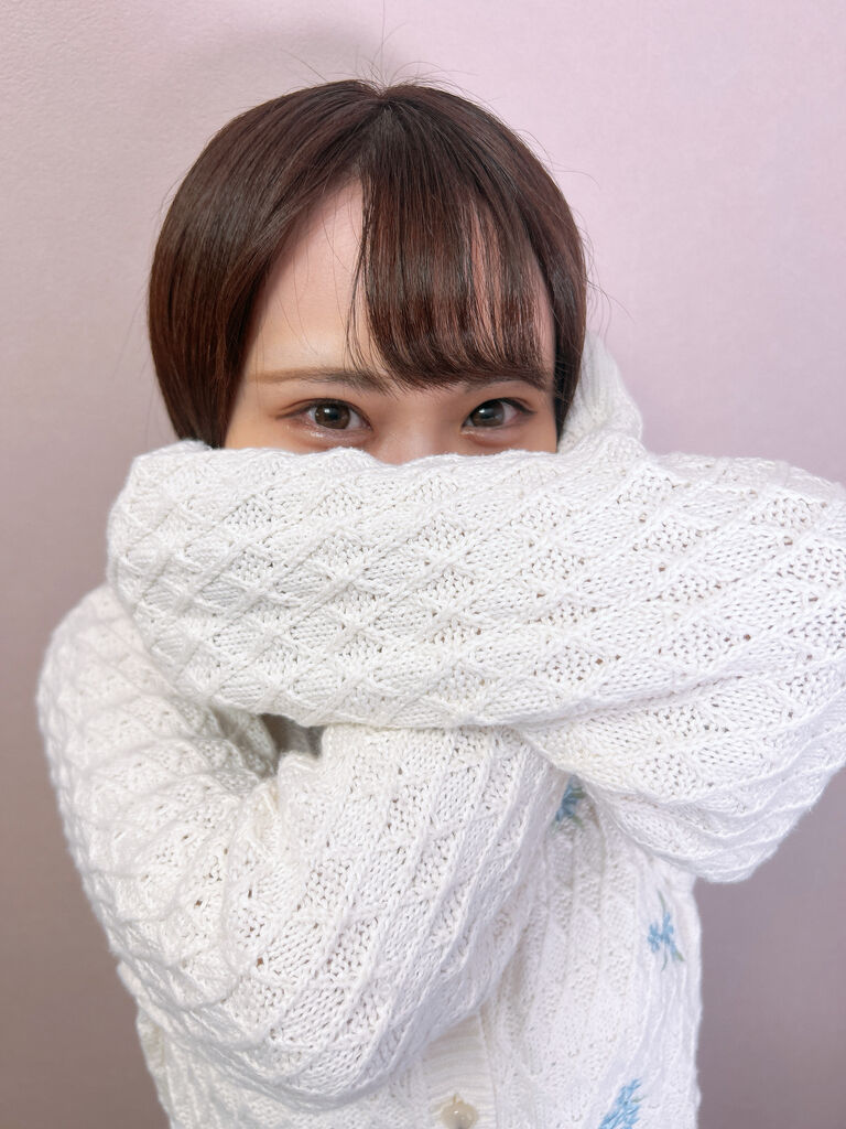 髪切りましたー💇‍♀️
