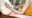 温泉プレイ②乳首責め手コキ (1/3)