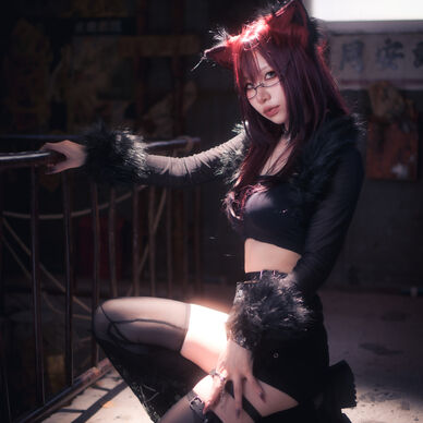 Felis petit -deep red-