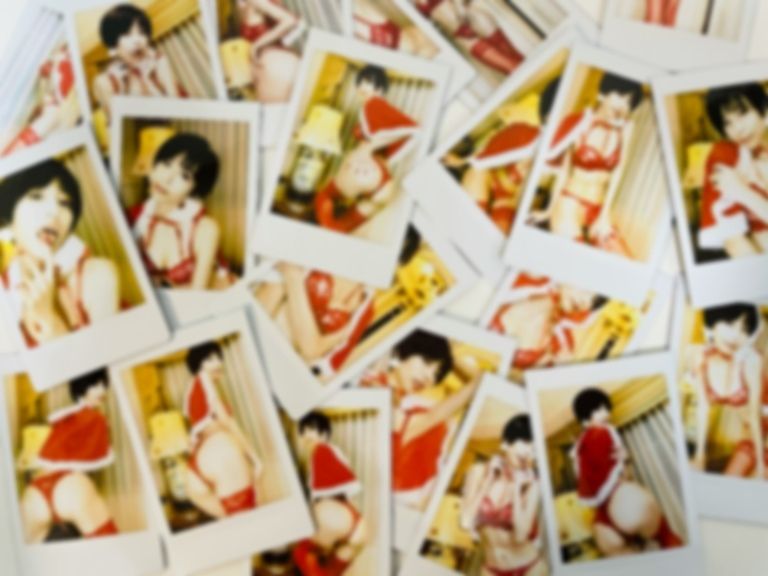 乃亜直筆サイン入りチェキ(クリスマスver.)