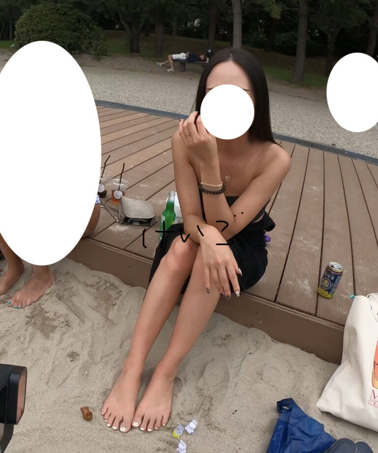 【秘蔵作品解禁】24歳の可愛いギャルさんの自然体な足の裏をパシャリ【本編お顔ぼかしなし】 リクエスト復刻です