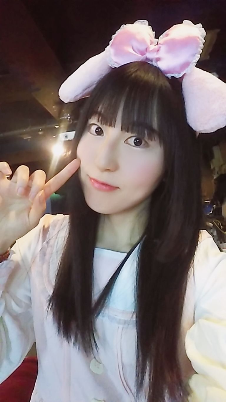 新衣装のチェキB