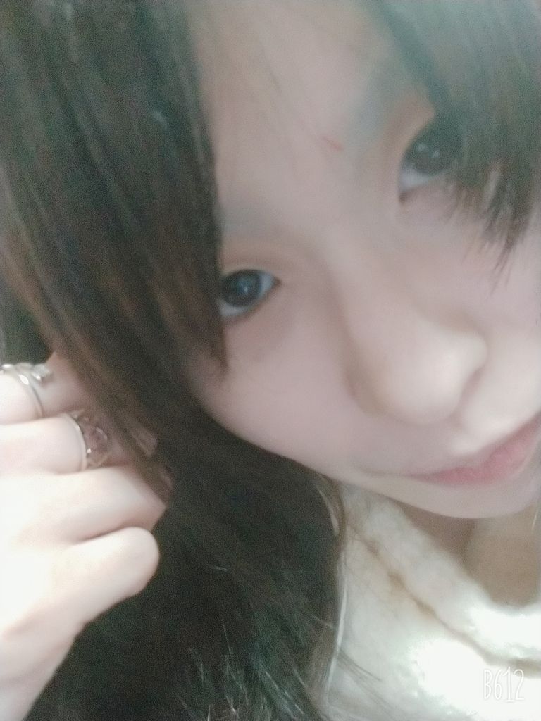 あなただけのポーズの写メを送ります!