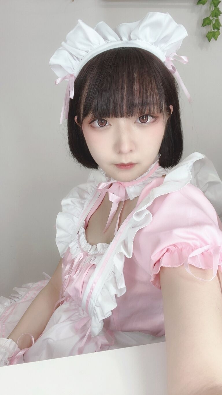 ピンクメイド🤍🎀けもみみ巫女🤍🐺