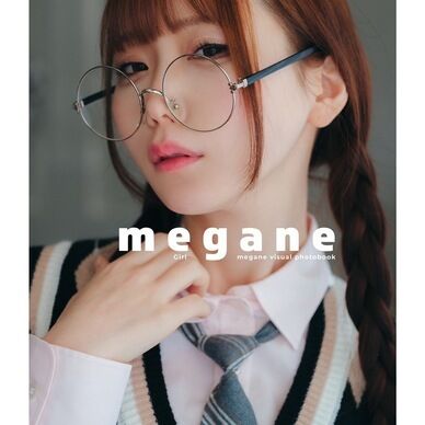 写真集『megane girl』