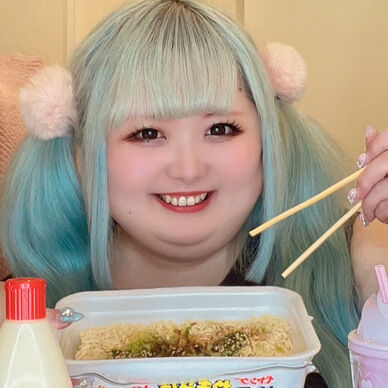ペヤング大食いチャレンジ動画