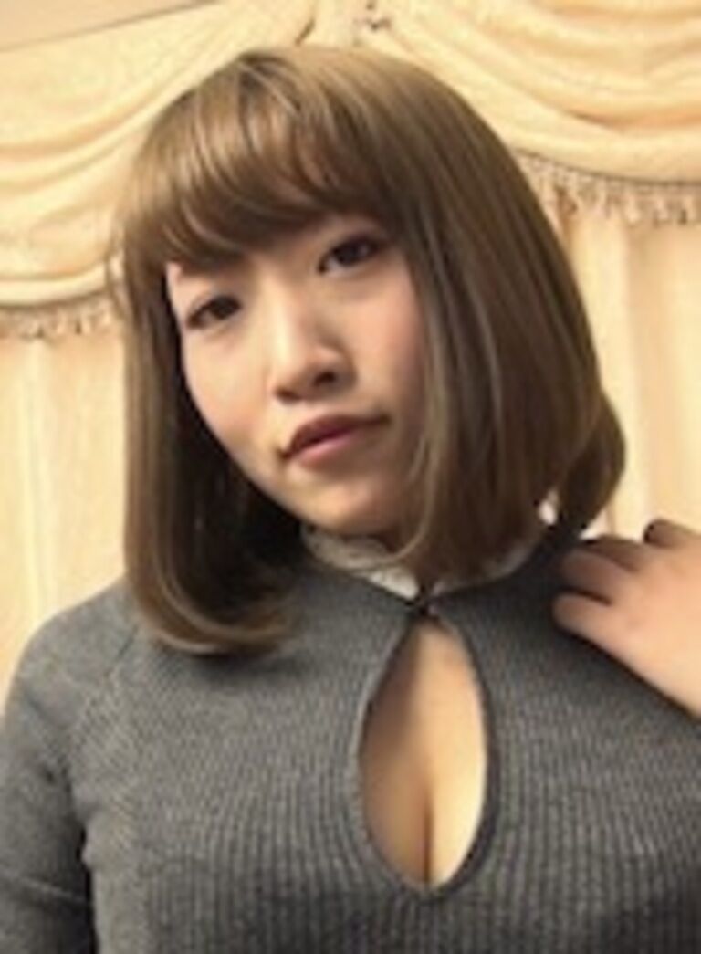 東京グラビアアイドル図鑑 　うさみりこ編