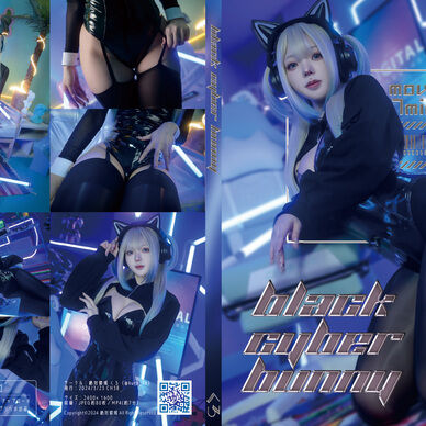 【CH38】ROM写真集「Black Cyber Bunny」【動画付き】