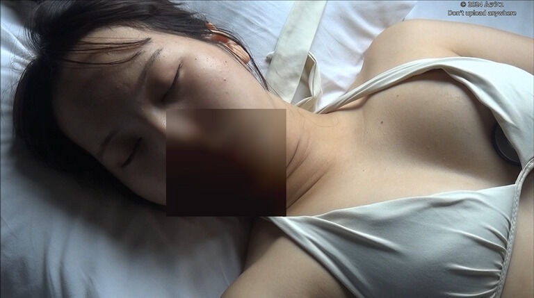 19歳 みことさんの心音(水着Ver)Vol.4