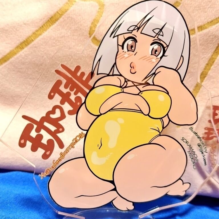お腹どーん!イラストアクスタ(イラスト:空蜂ミドロ)