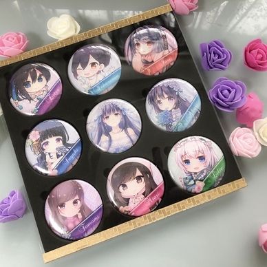 【一律送料を必ずカートに入れて下さい】10周年記念　ホログラム缶バッジメモリー（9個セット＋ケース付き）