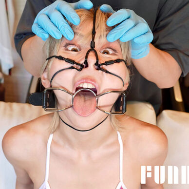 FUNNY FACE 08