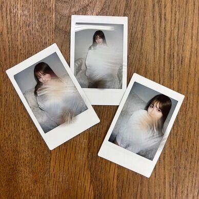 山下凛「彼シャツチェキ」メッセージ＆サイン付き