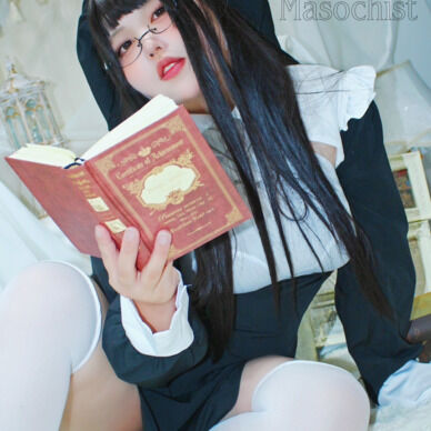 S or M ? SISTER photo book