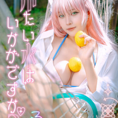 【水着ハナコ写真集】冷たい水はいかがですか?♡