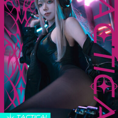 【CH43】ROM写真集「Tactical NEON MOON」