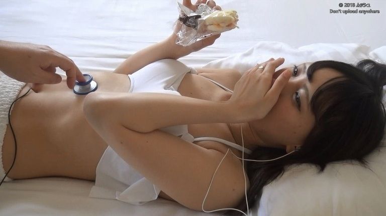 23歳　もみじさんの胃腸音集（水着Ver）Vol.2