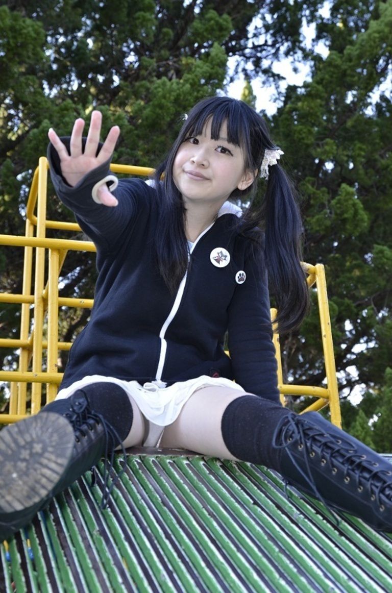 チラチラ♪パンチラ♪