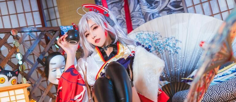 Dl版 アズールレーン プリンツ オイゲンcosplay写真集 Momokokoko Momoko の商品 ファンティア Fantia