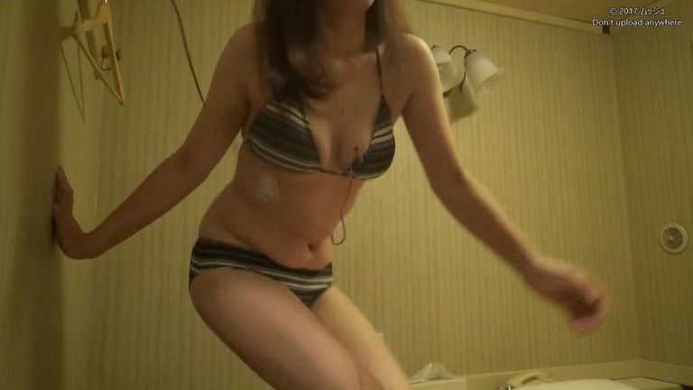 27歳　まるこさんの心音集（水着Ver）Vol.1