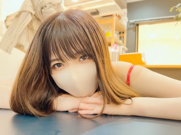 🎉YouTubeチャンネル登録者10万人突破記念🎉〜下着写真集〜