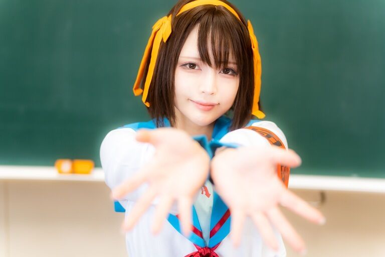 【うさぎヶ丘秘密】涼宮ハルヒコスプレ写真集