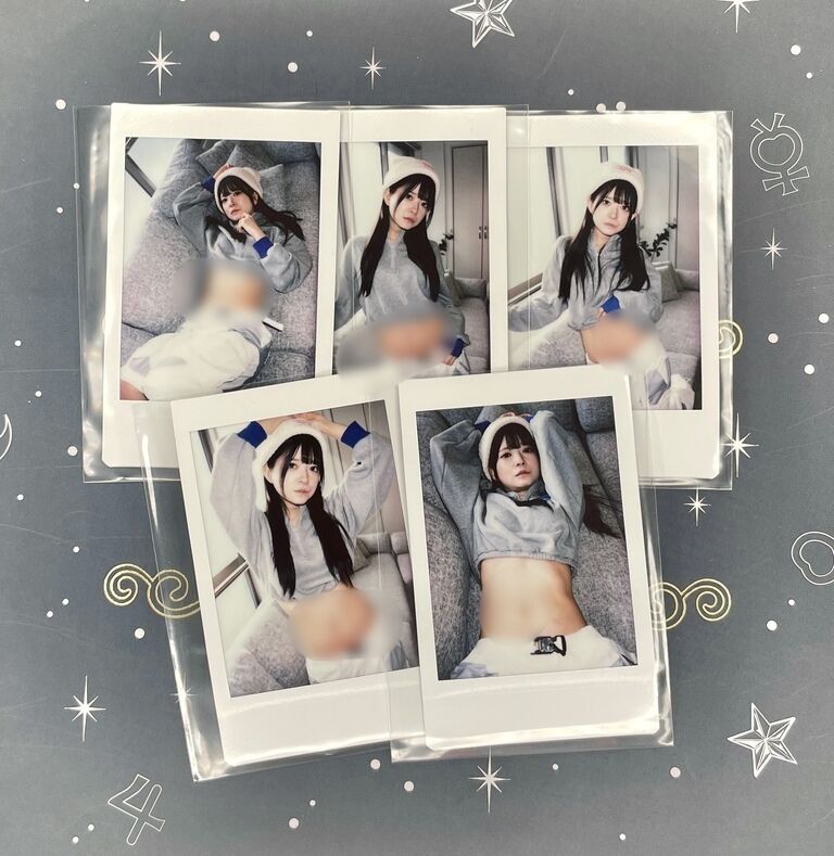 くっきりおへそなすりーぴんちゃんの私服チェキ🤗