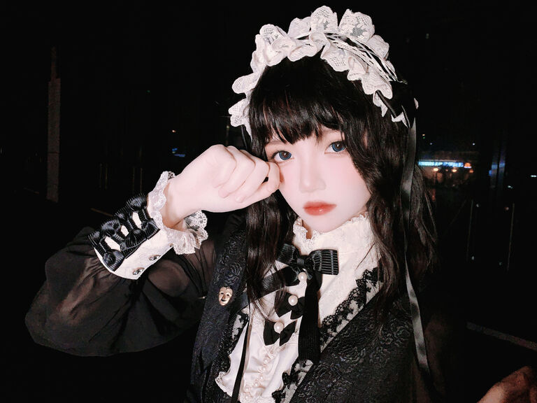 DOLL