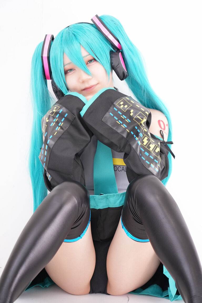 01 MIKU 1st ALBUM
