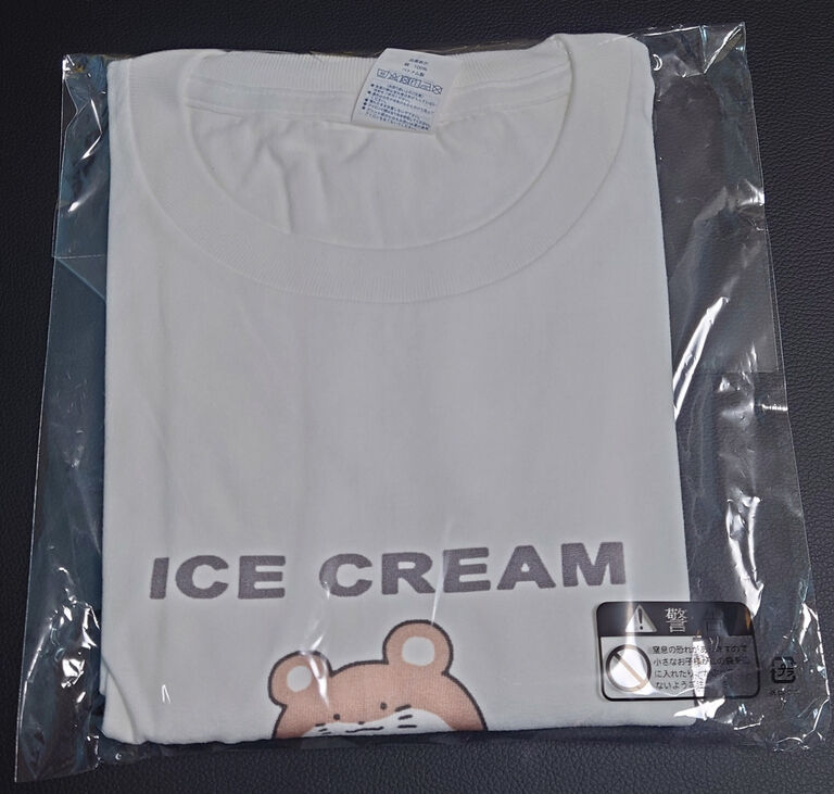 アイスクリームカワウソTシャツ