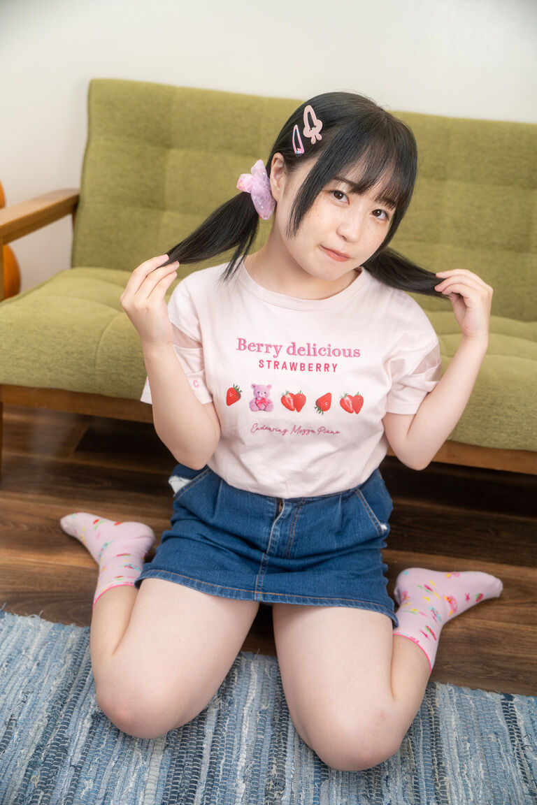 【無料98枚】合法口リと部屋で…♡