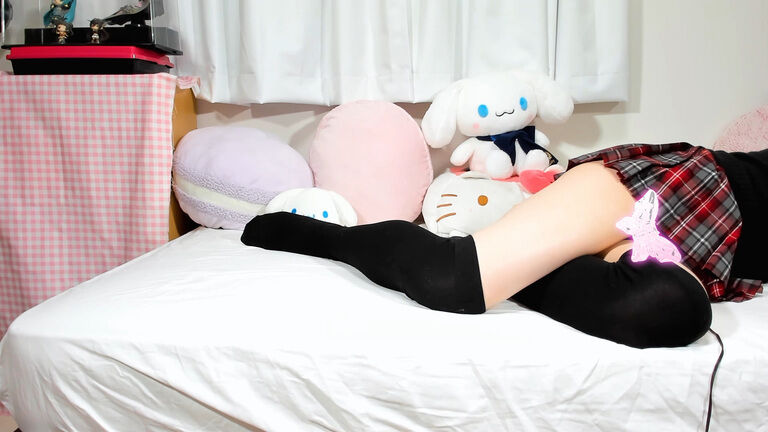 絶対領域がよく見えるいちゃいちゃ耳はむASMR♥【Apr. 11, 2021】
