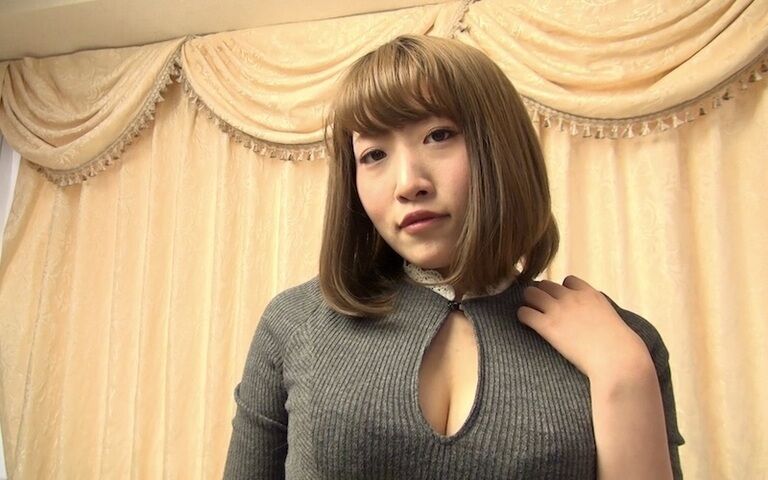 東京グラビアアイドル図鑑 　うさみりこ編