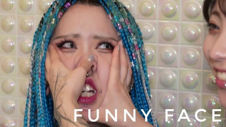 FUNNY FACE DUO 00