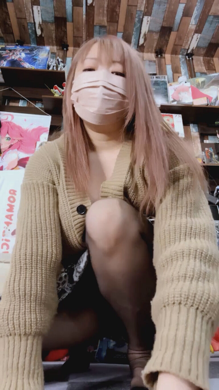 ミニスカートくるくる