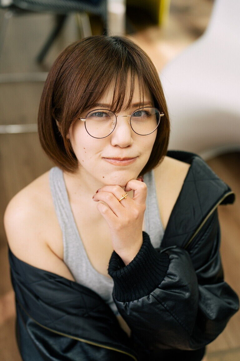 生誕写真集アザーカットROM「18/33」