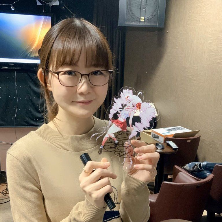 特大ついなちゃんアクリルスタンド