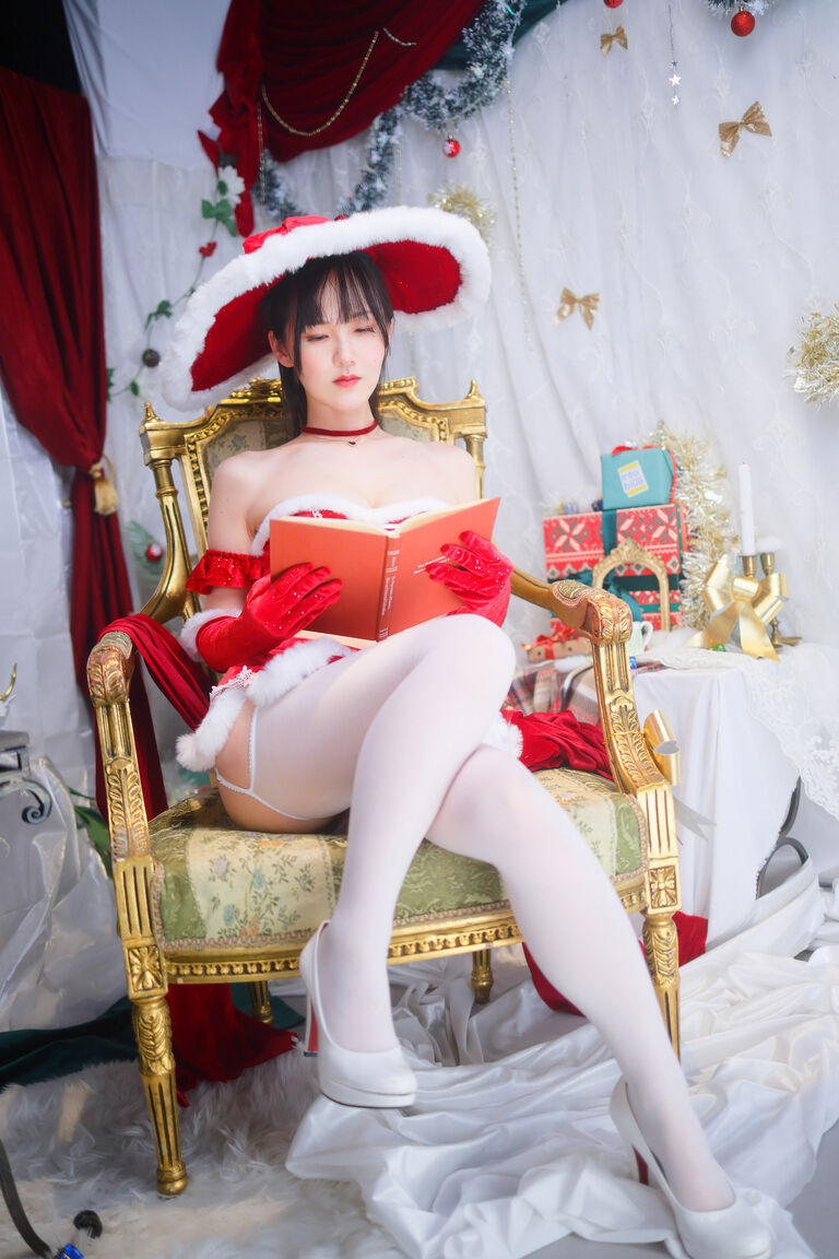 【デジタル写真集】Magical Christmas Witch