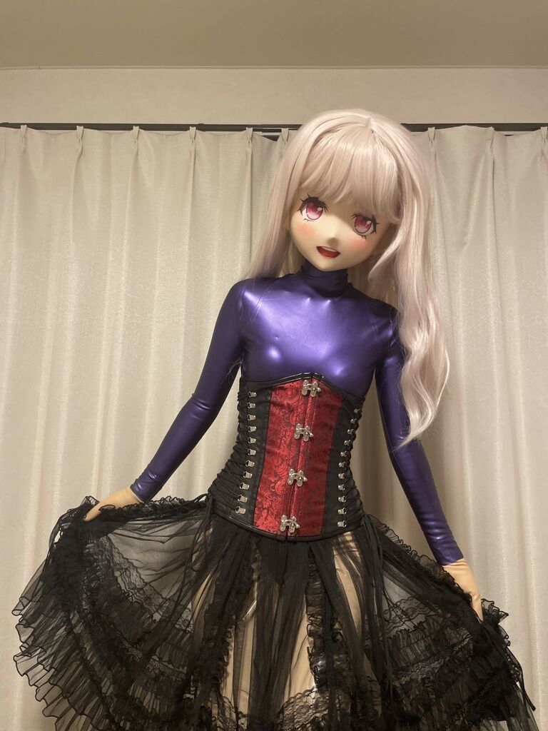 【そうはならんやろ】コルセットチュールスカート⁉️【なっとるやろがい‼️】